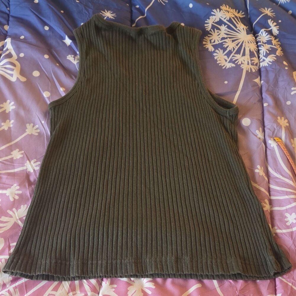 Red Paint Women's Olive Green Ribbed Knit Sleeveless V-Neck Tank Top Size L - Picture 4 of 4
